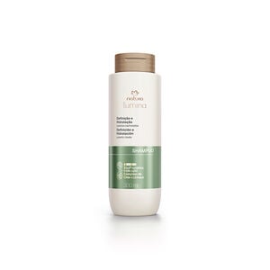 imagem do shampoo de definição e hidratação no fundo branco