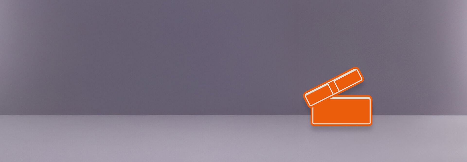 Animação minimalista em fundo roxo acinzentado mostrando um ícone de caminhão de entrega laranja que se transforma em uma caixa de presente fechando e abrindo a tampa.