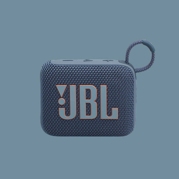Caixa de som com alça cinza JBL. Fundo cinza.
