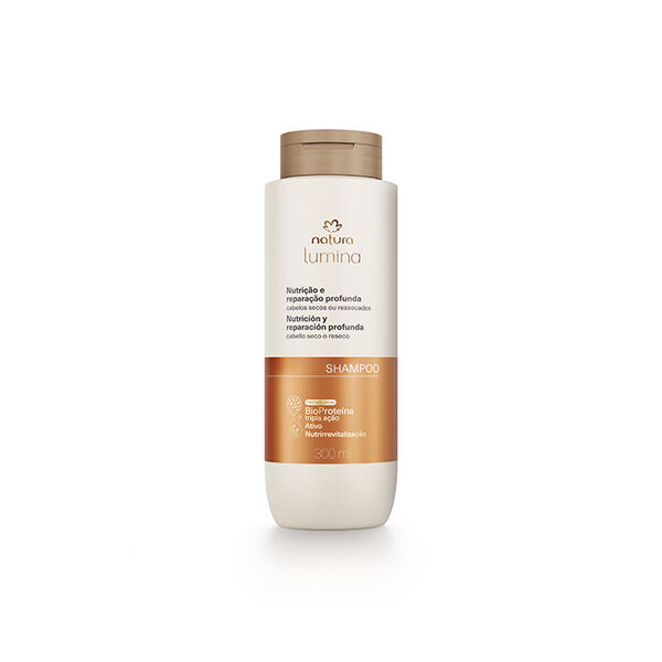 imagem do shampoo de nutrição e reparação profunda no fundo branco
