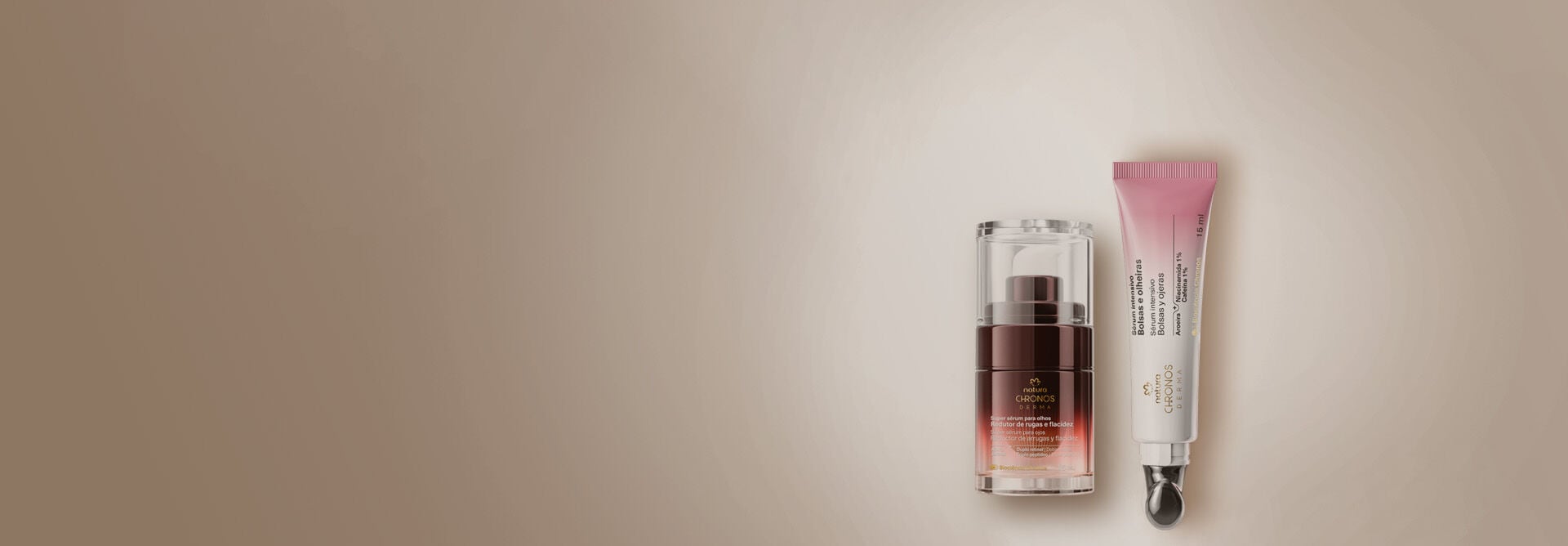 Super Sérum para Olhos Redutor de Rugas e Flacidez, em frasco marrom e tampa transparente, ao lado do Sérum Intensivo para Bolsas e Olheiras, em bisnaga rosa e branco e tampa metálica, sobre fundo bege.