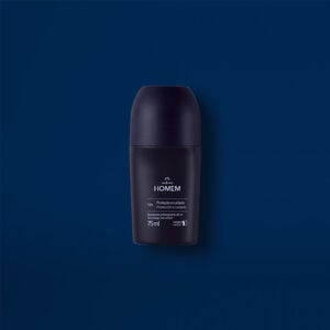 Desodorante Antitranspirante Roll-on Natura Homem sobre fundo azul escuro.