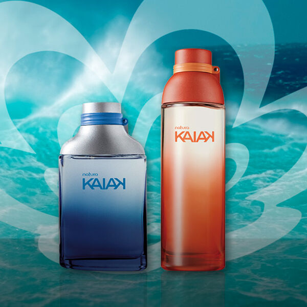 Imagen con fondo de olas del mar y nuestros dos productos de perfumería Kaiak clásicos al frente