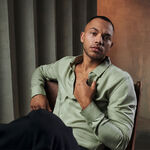 Black Essential Real Deo Colônia