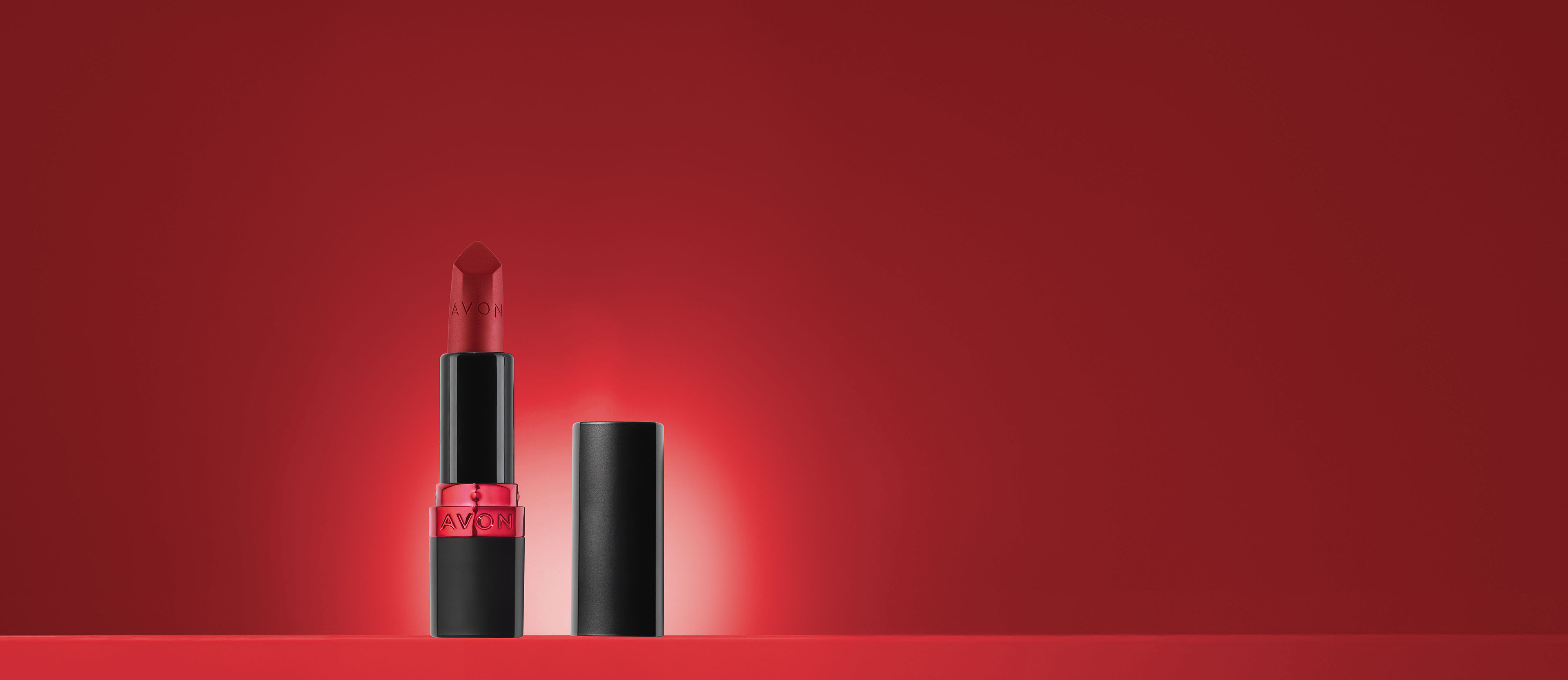 Avon Ultra Color Batom Matte FPS 30