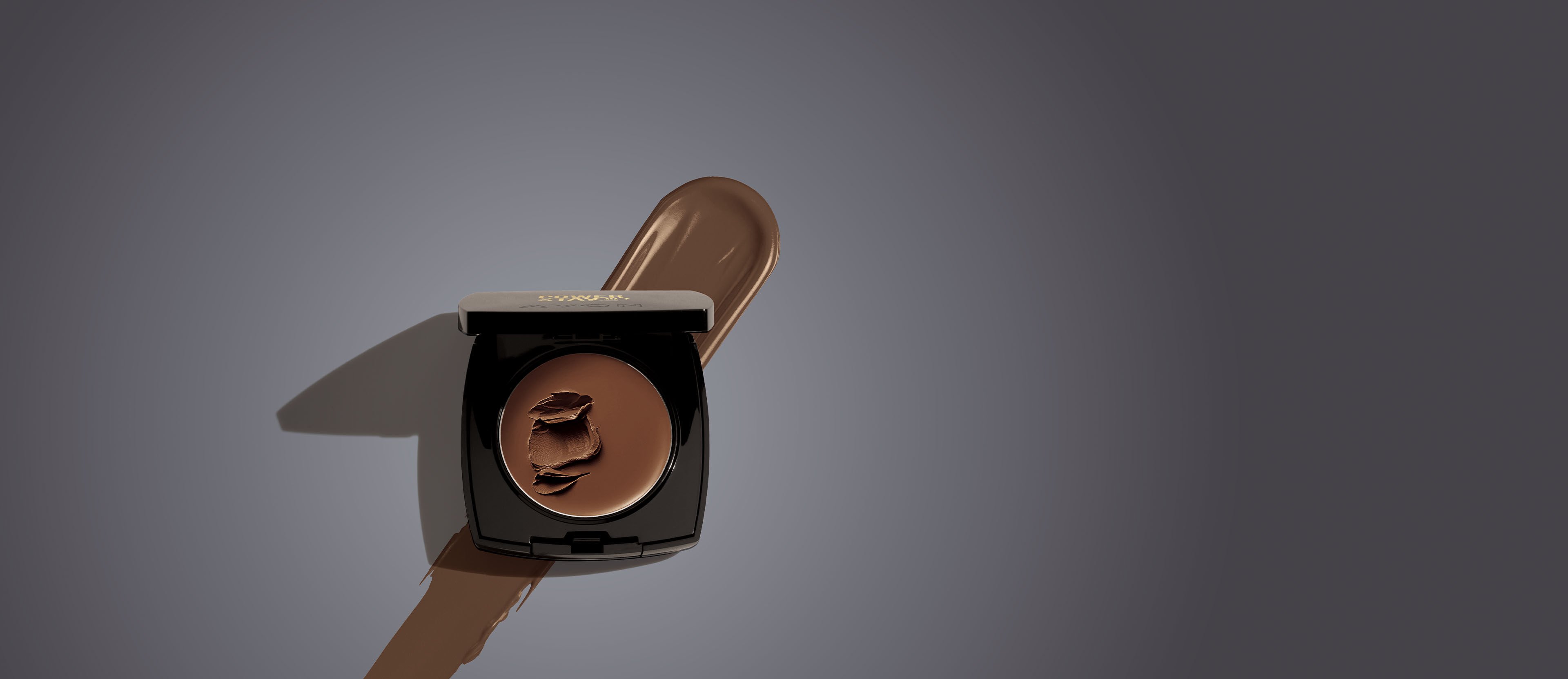 Power Stay Base Compacta