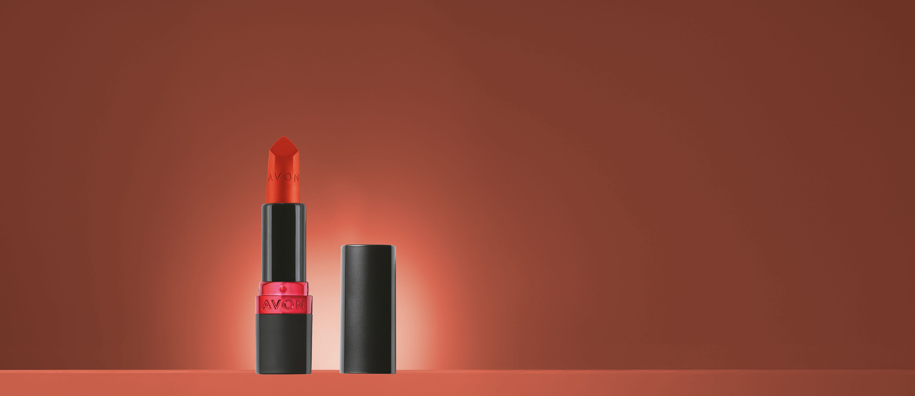 Avon Ultra Color Batom Matte FPS 30