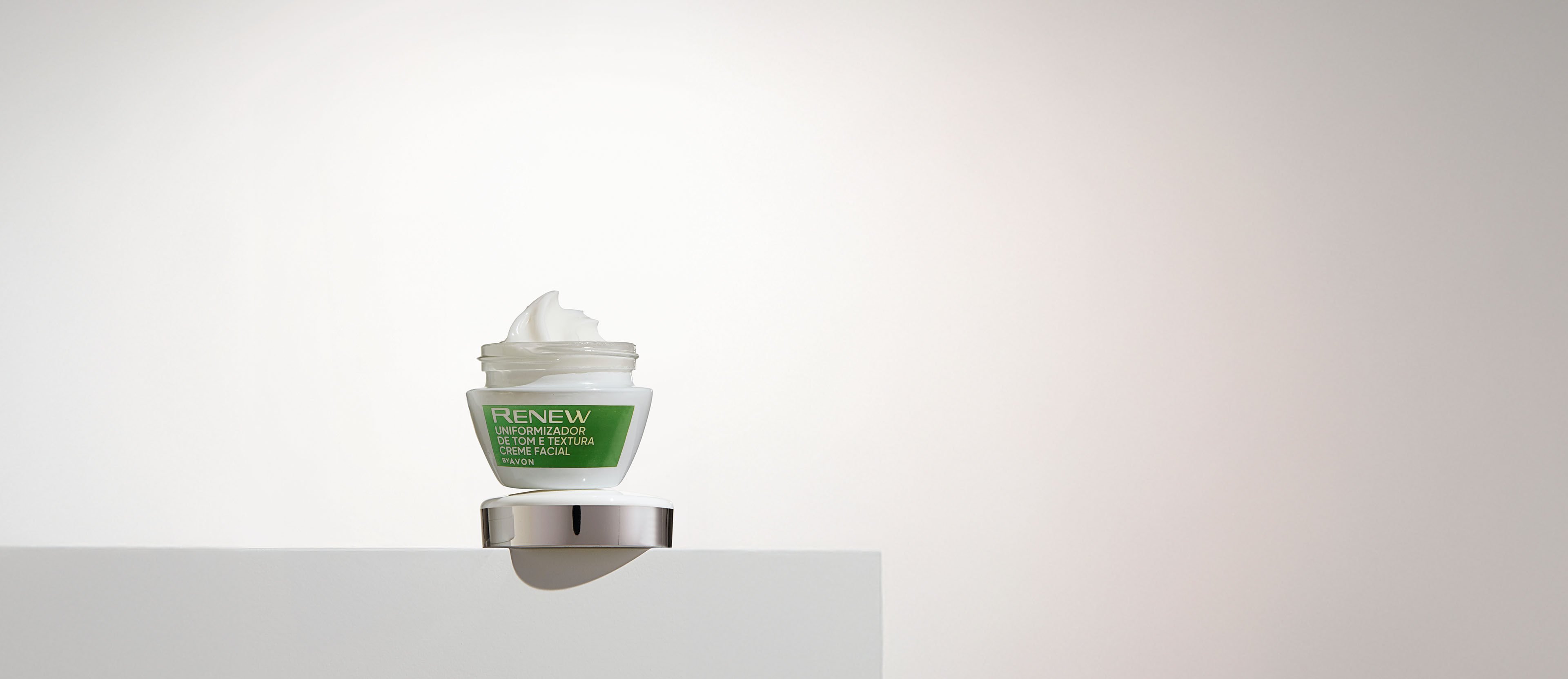 Renew Uniformizador de Tom e Textura Creme Facial