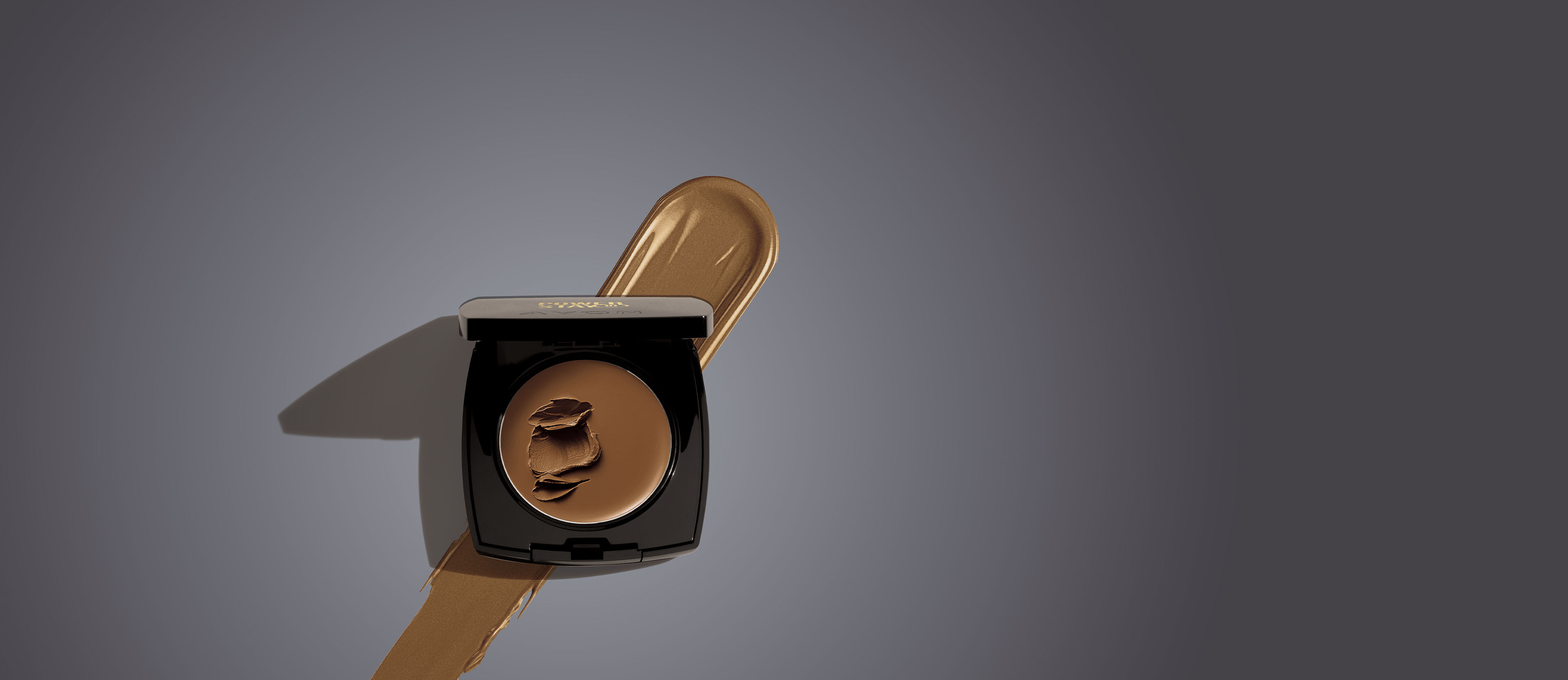 Power Stay Base Compacta