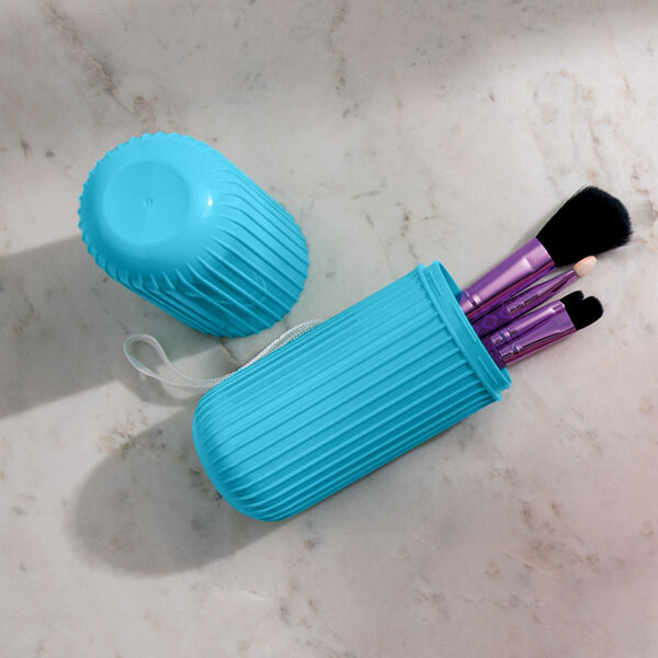 Organizador de pasta y cepillo azul | Casa & Estilo