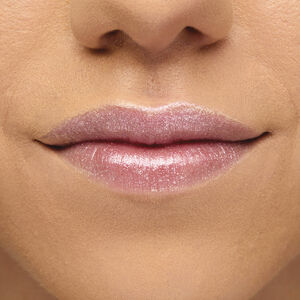 Ultra Color Lápiz Labial Brillante Fps 15 | Avon Ultra Color