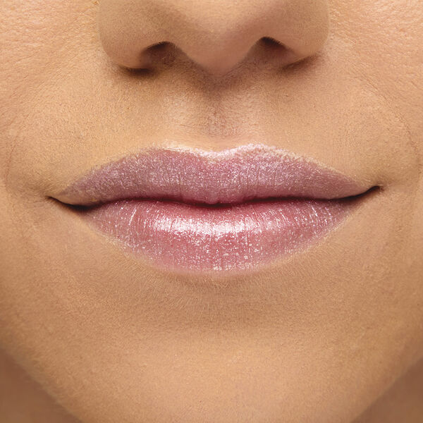 Ultra Color Lápiz Labial Brillante Fps 15 | Avon Ultra Color