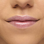 Ultra Color Lápiz Labial Brillante Fps 15 | Avon Ultra Color