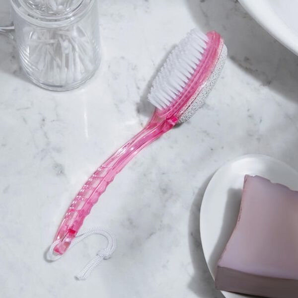 Lima para pies rosa | Casa & Estilo