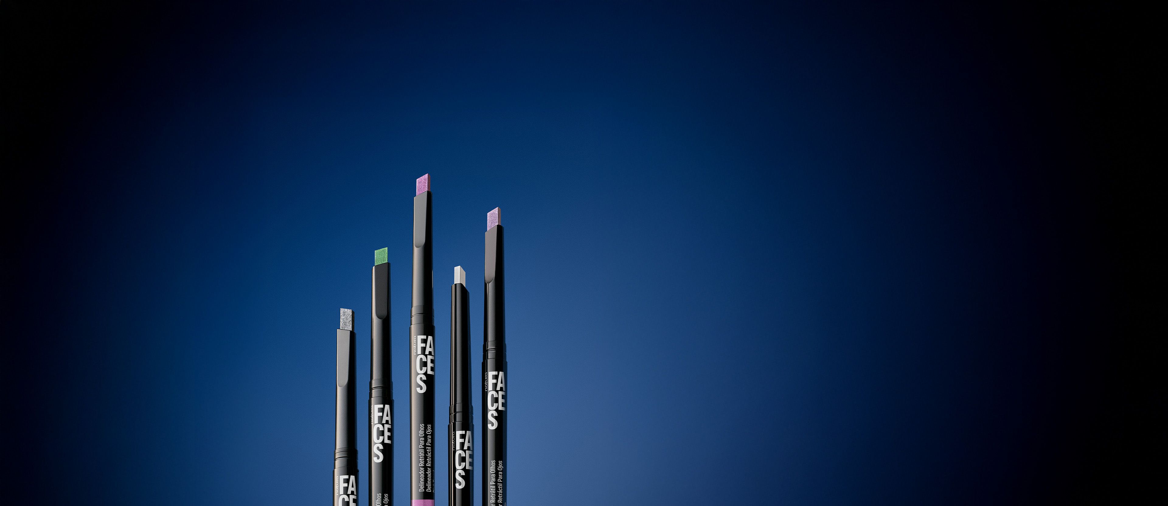 Delineador retráctil azul deep