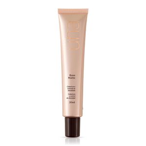 Una base matte medio claro 27n