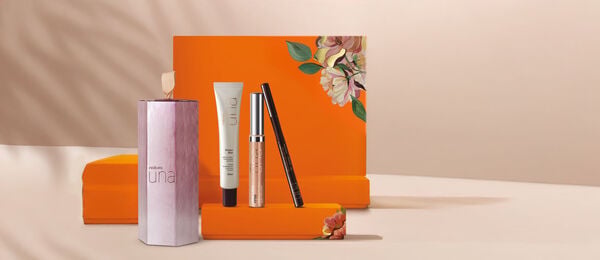 Beauty Box Madres (Caja con 1 Primer + 1 Gloss Perla + 1 Delineador Negro)