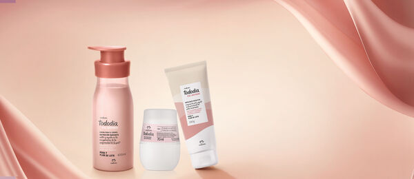 Kit Exfoliante, Crema Pera y Flor de Loto y Desodorante Tododia Piel Uniforme (3 productos)