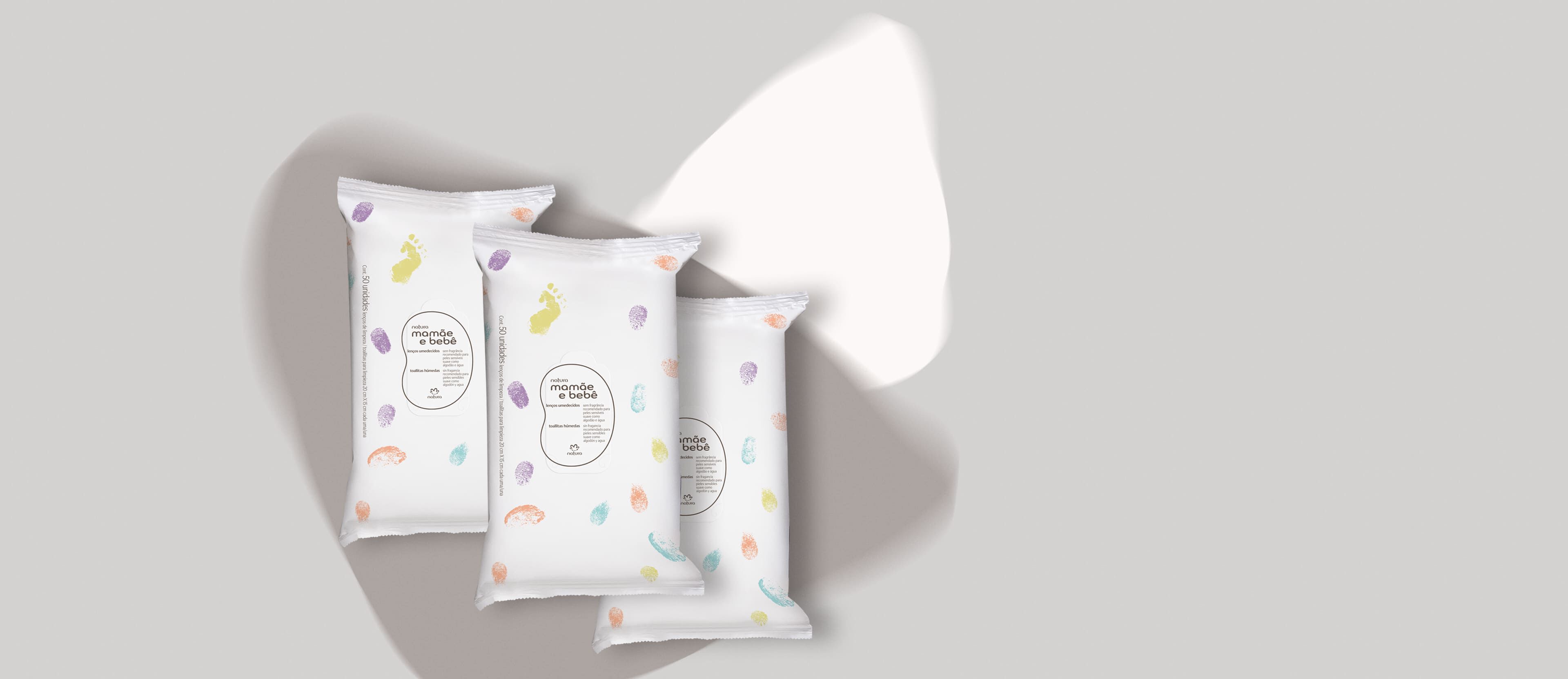 Kit Lenços Umedecidos Sem Fragrância Mamãe e Bebê (3 unidades)