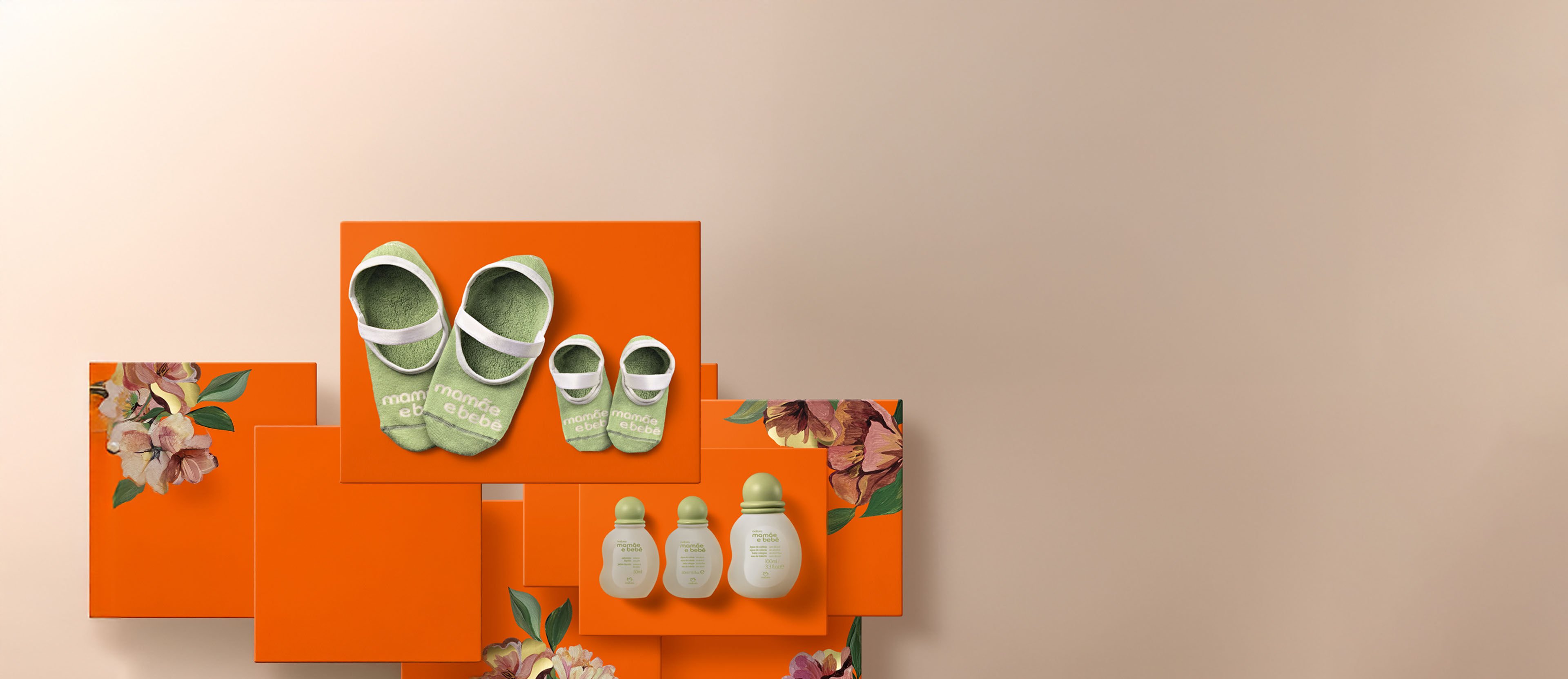 Presente Dia das Mães Natura Mamãe e Bebê Clássico com Meias