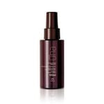 Una Bruma Facial Hidratante Fixadora