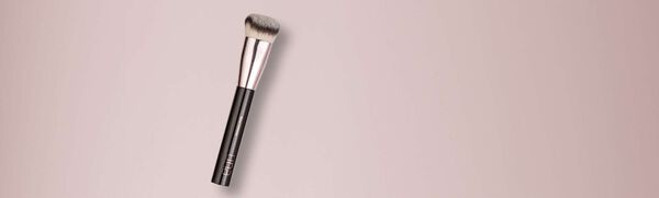 Pincel PRO Base Cremosa Una