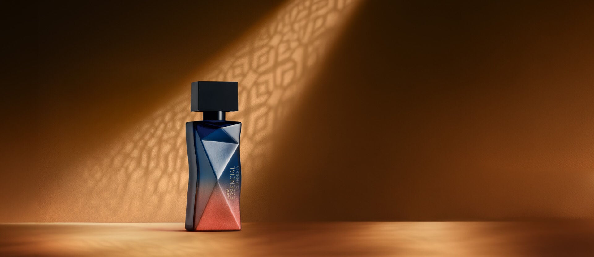 Miniatura Deo Parfum Essencial Oud Pimenta Feminino