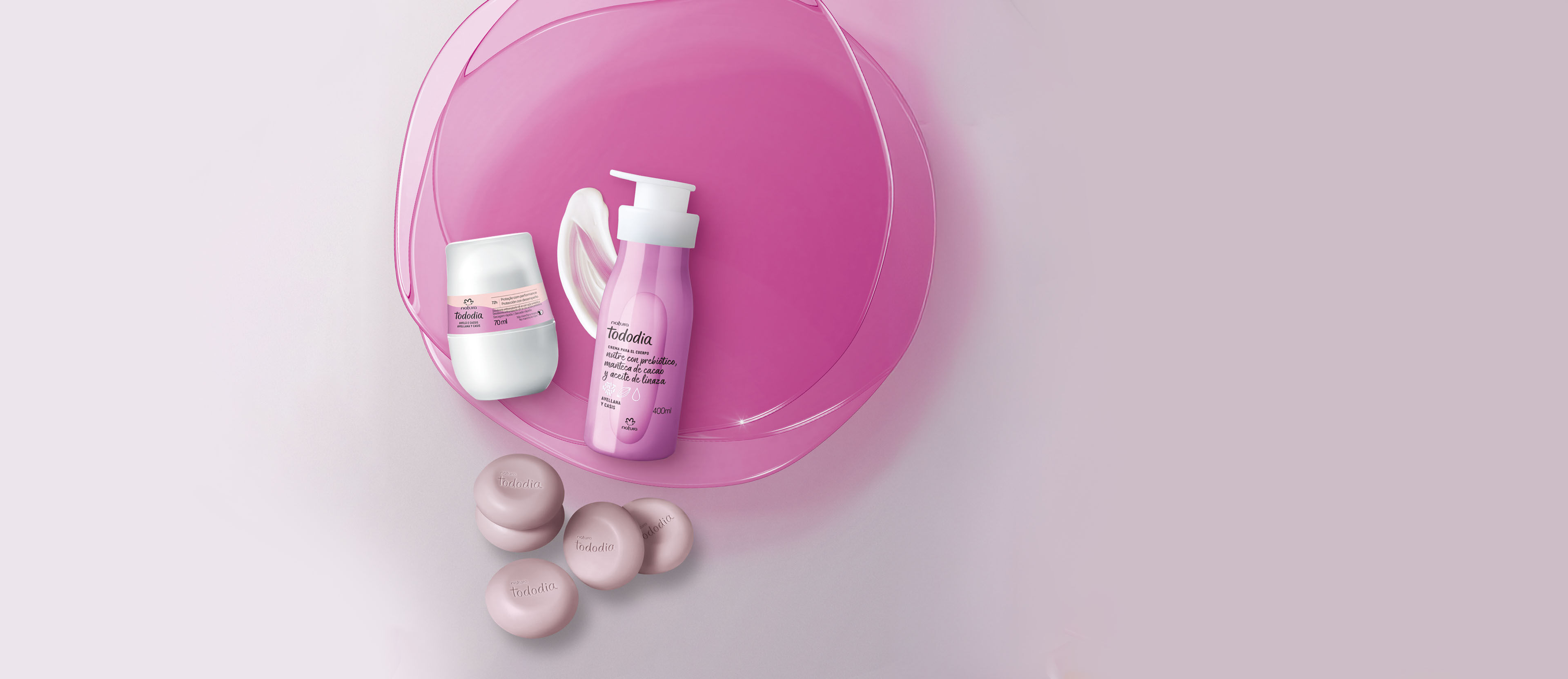 Kit Crema Corporal, Jabón en Barra y Desodorante Roll-on Tododia Avellana y Casis