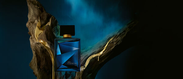 Eau de Parfum Masculino Essencial Oud 100ml