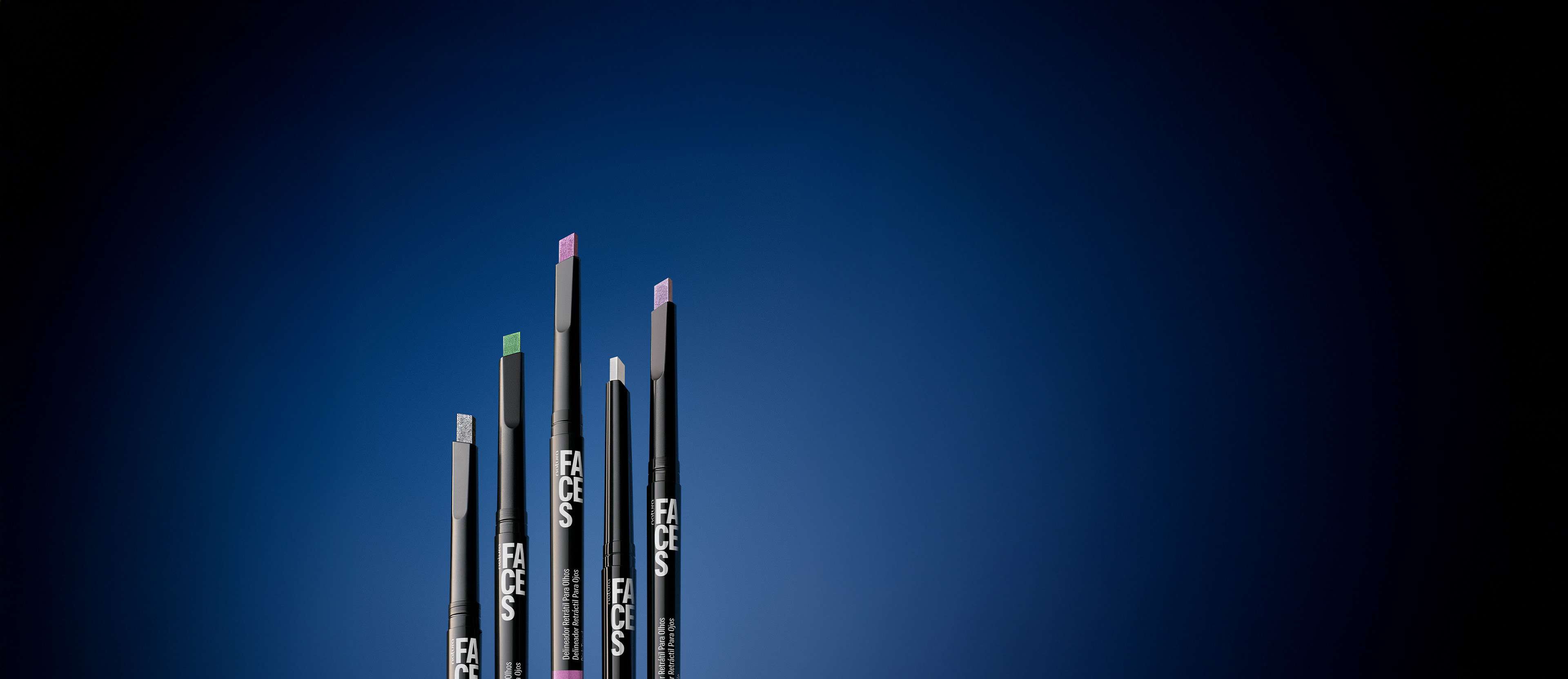 Delineador retráctil para ojos Faces