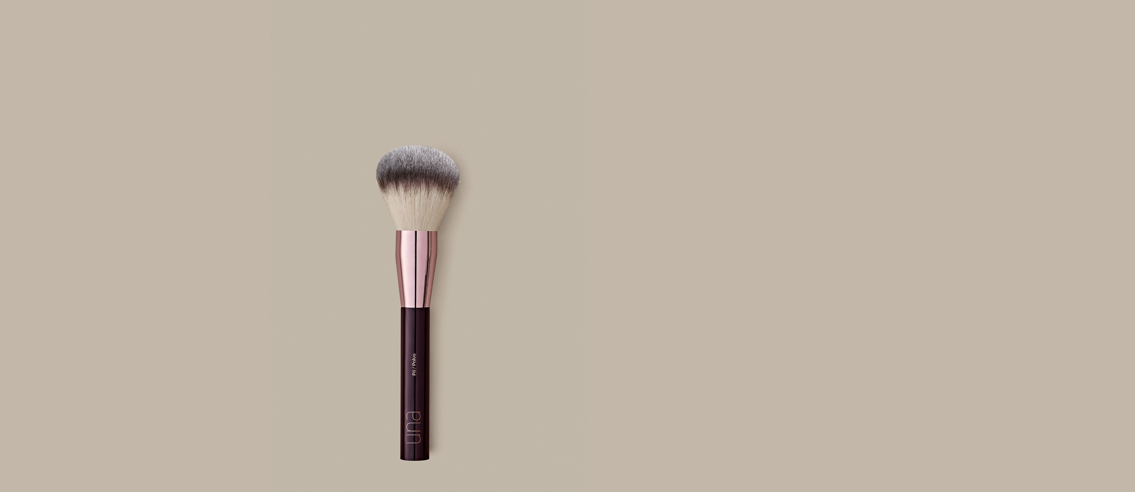 Una Pincel PRO polvo compacto
