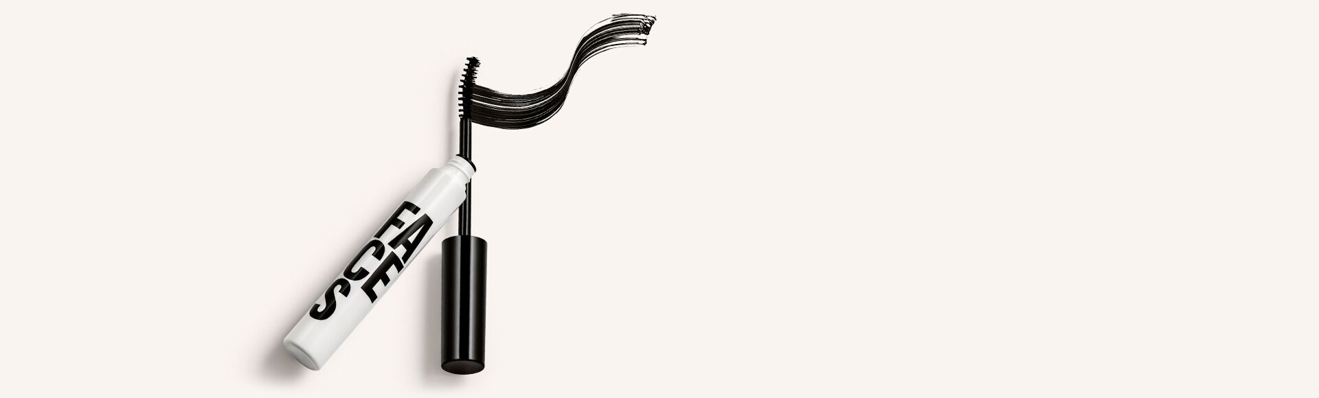 Faces Máscara mega fantástica negra