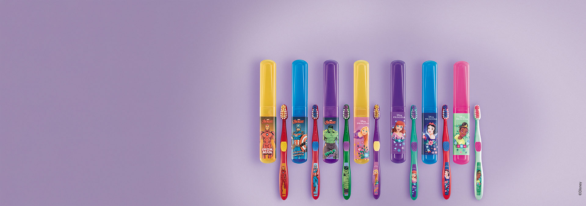Banner em fundo lilás. Em destaque, escovas de dente coloridas com capas, estampadas com personagens da Disney. Texto: "Higiene Infantil. Acessórios divertidos que tornam a higiene mais alegre."