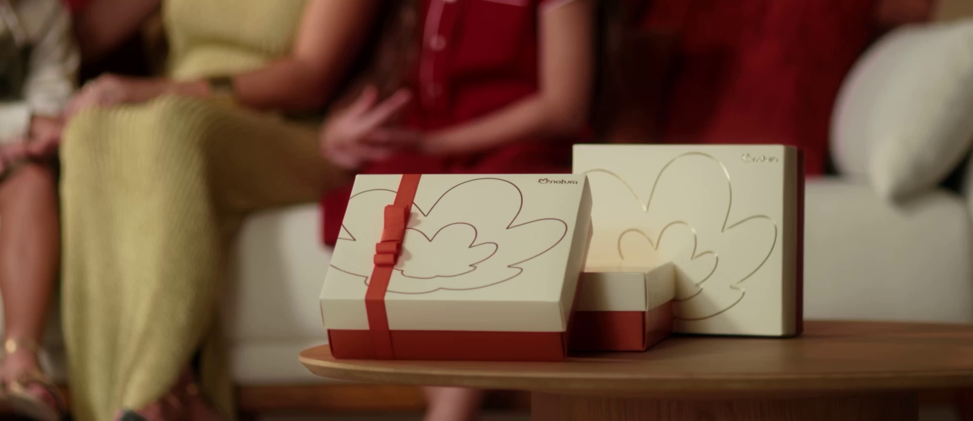 Navidad Natura el mejor regalo, es estar presente. después, es Natura