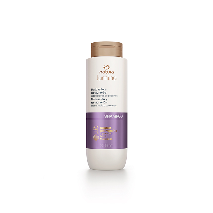  imagem do shampoo de matização e restauração no fundo branco