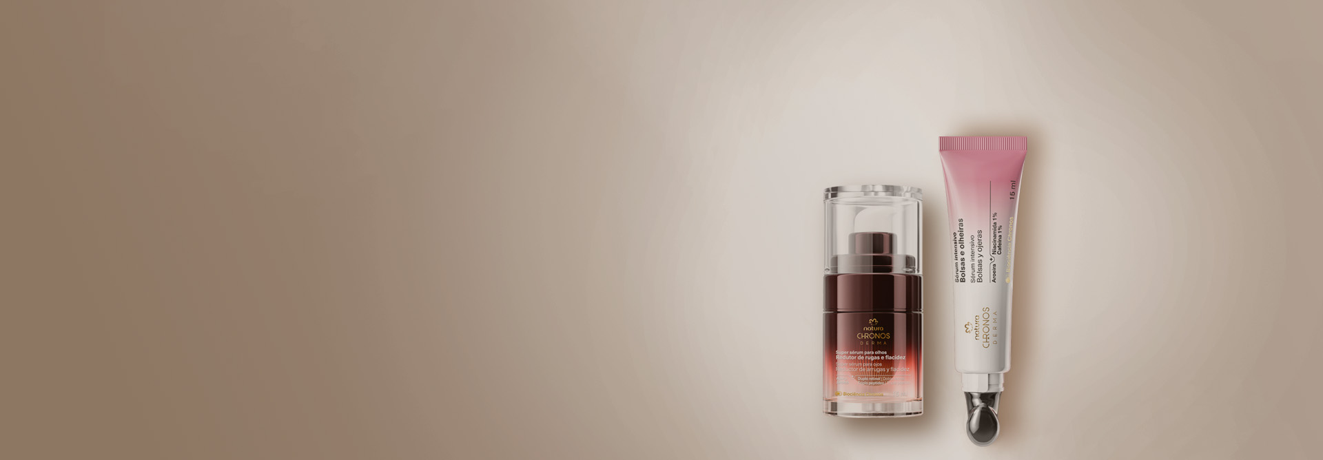 Super Sérum para Olhos Redutor de Rugas e Flacidez, em frasco marrom e tampa transparente, ao lado do Sérum Intensivo para Bolsas e Olheiras, em bisnaga rosa e branco e tampa metálica, sobre fundo bege.