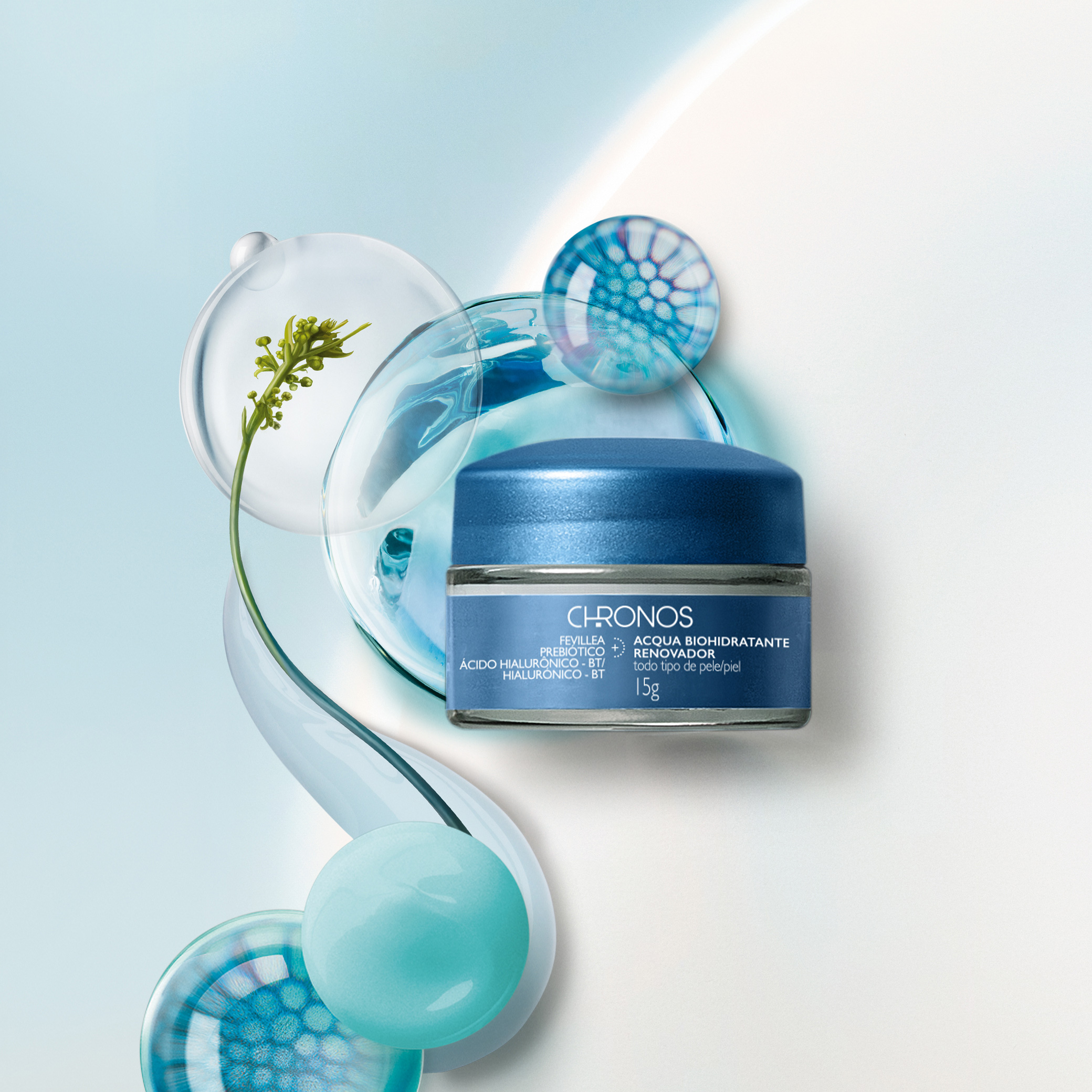 Acqua Biohidratante Renovador 15 gramas em pote de vidro com tampa e rótulo azuis. Fundo com texturas cremosas e gotas. 