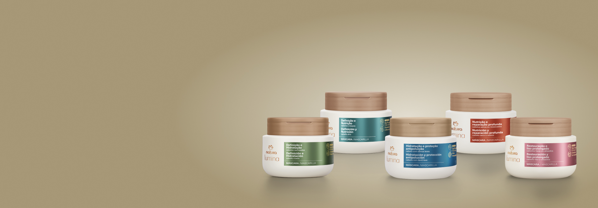 Linha completa das Máscaras Lumina, incluindo um pote de Definição e Hidratação, 1 pote de Definição e Nutrição, 1 pote de Hidratação e Proteção Antipoluição, 1 pote de Nutrição e Reparação Profunda e 1 pote de Restauração e Liso Prolongado.