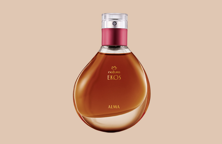 Eau de Parfum Ekos Alma sobre um fundo branco