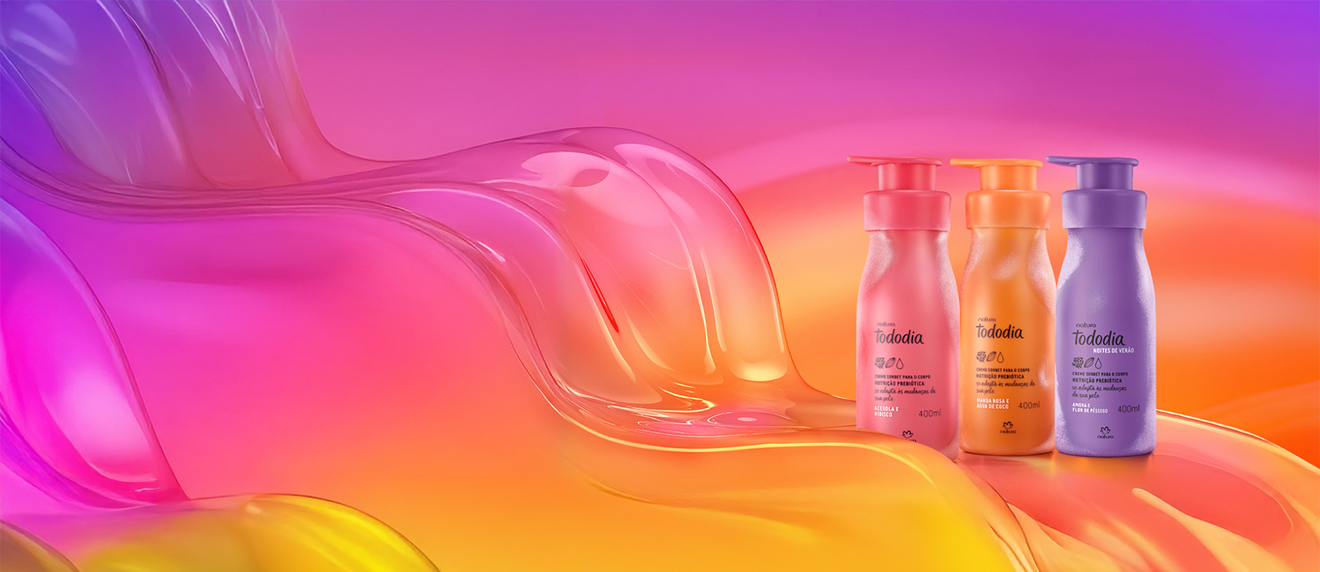 Creme Sorbet para o Corpo Tododia Acerola e Hibisco, Manga Rosa e Água de Coco e Amora e Flor de Pêssego aparecem com cristais de gelo sobre fundo aquoso e degradê em tons de rosa e amarelo.