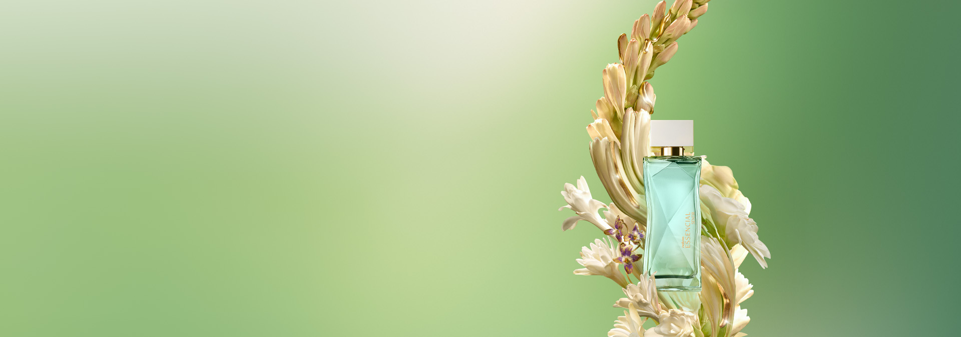 una fragancia floral luminosa que desborda sensualidad
