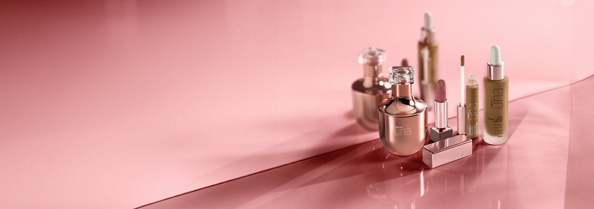 Banner rosa claro y a la derecha productos de la línea Natura Una.