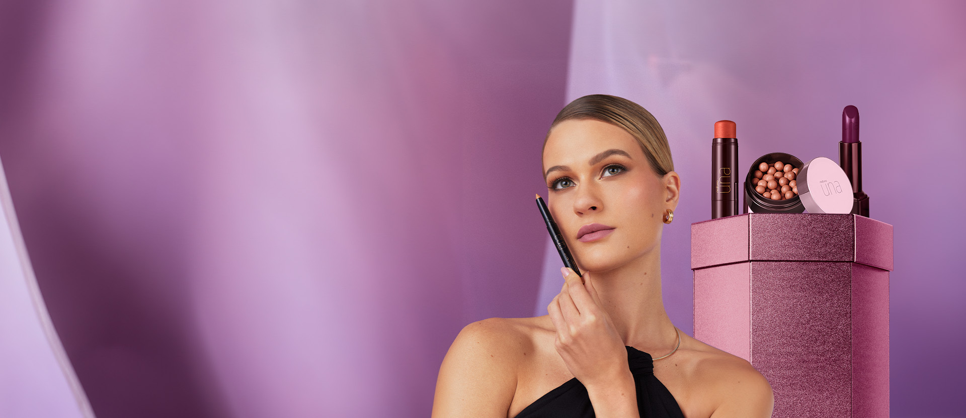 Banner de Maquillaje Natura con productos de la marca Una.