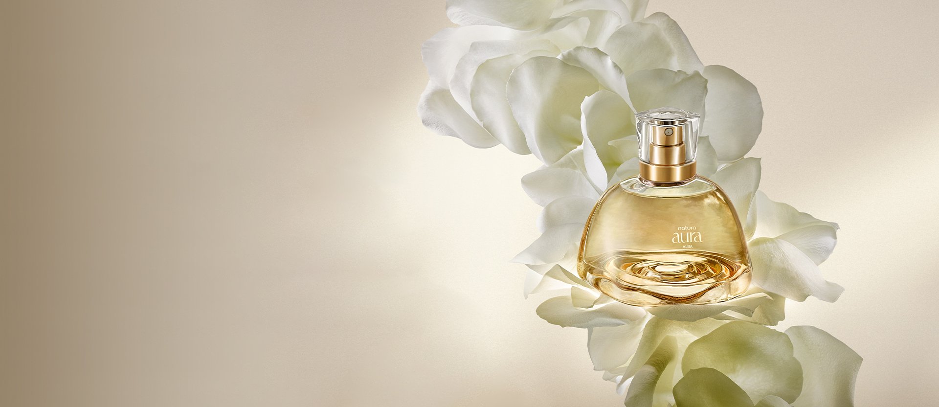 natura aura alba. un eau de parfum floral de carácter intenso. llévatelo con +25% OFF