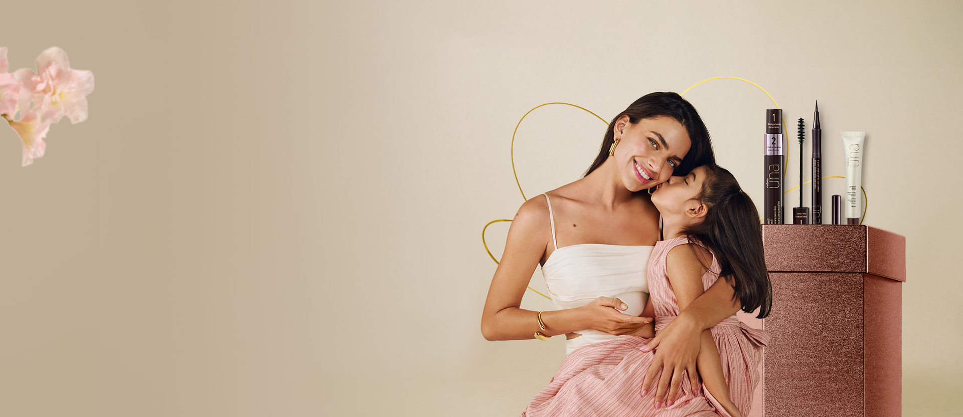 Banner de Maquillaje Natura con productos de la marca Una y Faces.