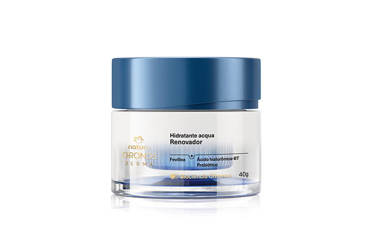 Fotografía de un frasco de vidrio transparente de Natura Chronos Derma Hidratante Acqua Renovador, con tapa azul, sobre fondo blanco.