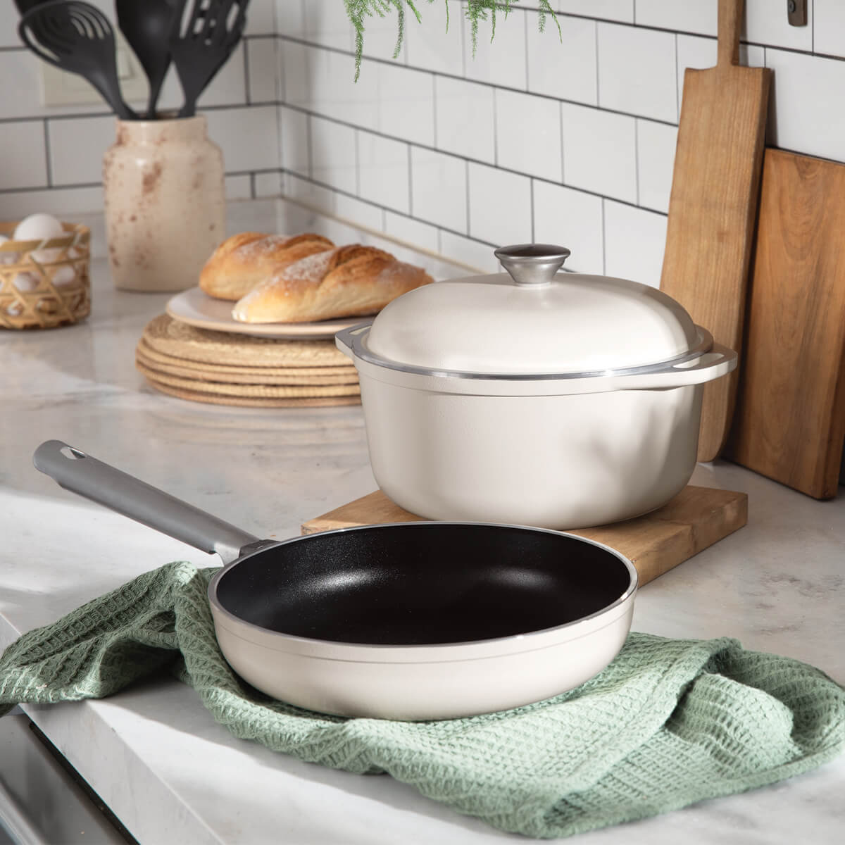 Cacerola Crema 24 cm Cucina Donna