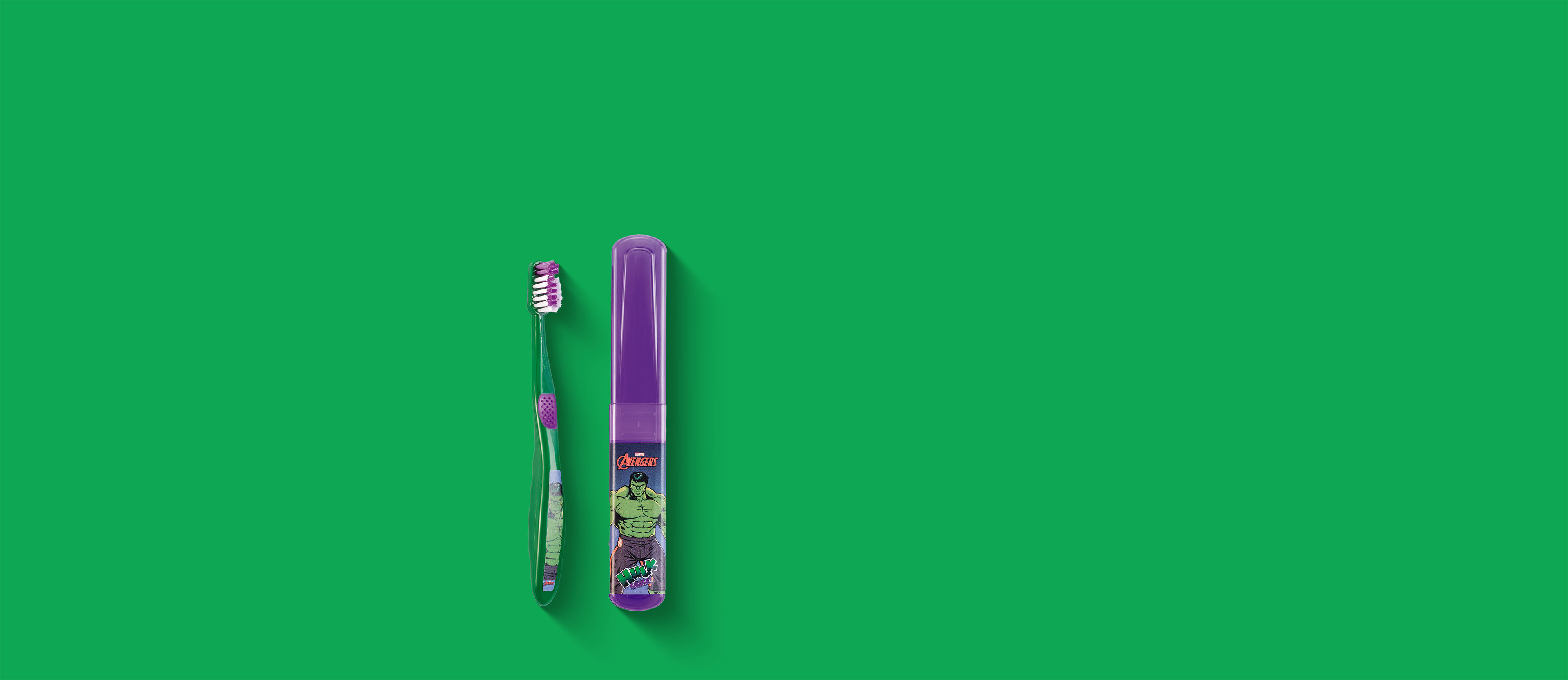 Escova de Dentes com Estojo Hulk