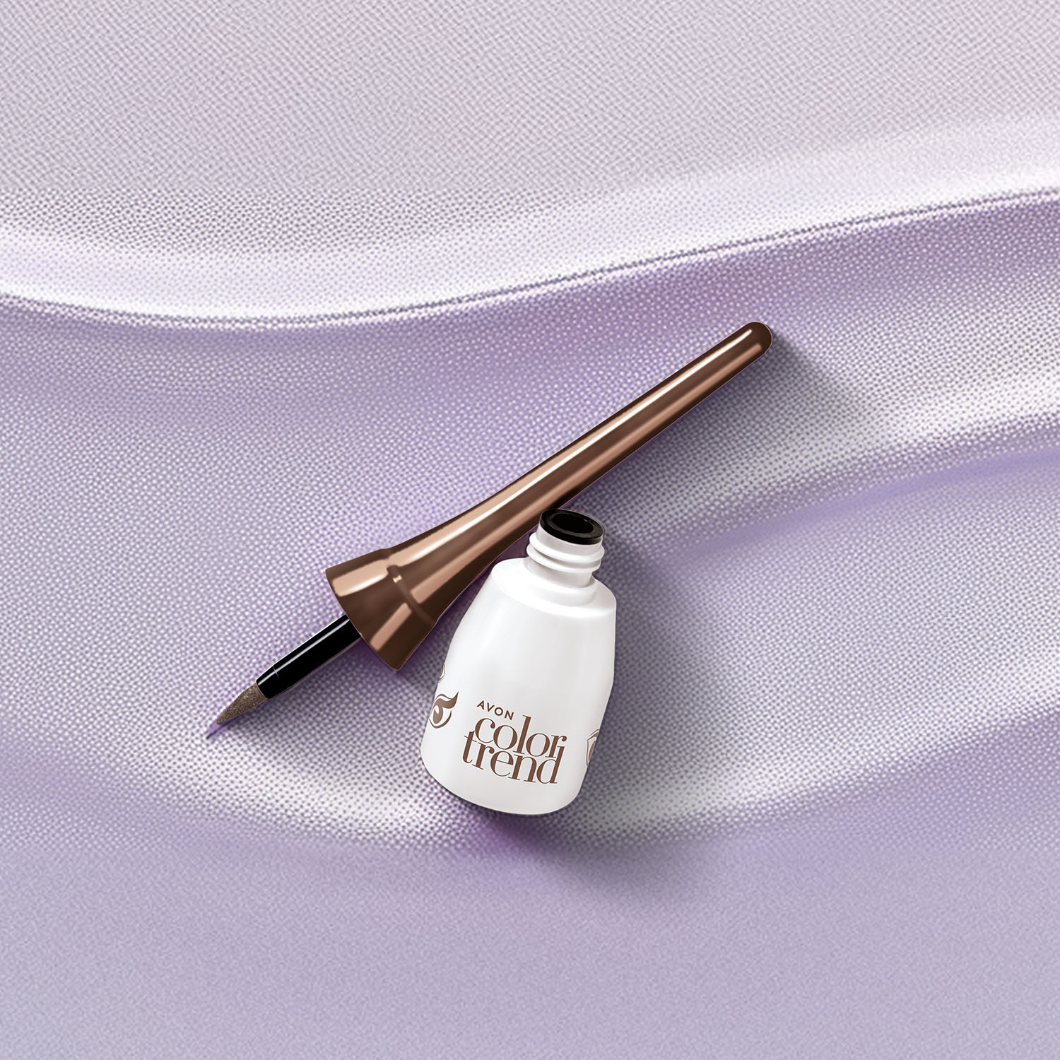 AVON COLOR TREND DELINEADOR LÍQUIDO