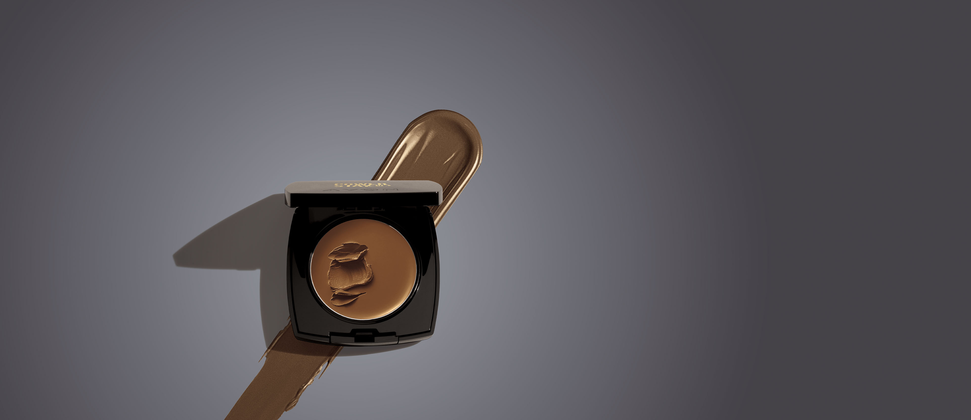 Avon Power Stay Base Compacta FPS 20 210 Q